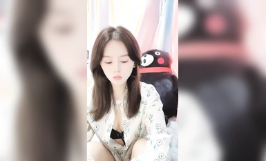 【最幸運的幸運】反差御姐~!!通話中~道具自慰~狂噴水~！ (6)