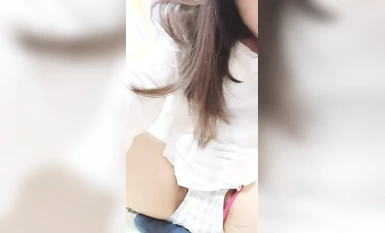 【最幸運的幸運】反差御姐~!!通話中~道具自慰~狂噴水~！ (16)