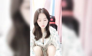 幸運の女神】対照的な皇室女子！会話中に～ プロップオナニー～ 乱れ噴射～！ (22)