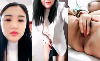 ความตื่นเต้นของคนงานปกขาวหญิงระดับสูงในที่ทำงาน เผยให้เห็นหน้าอกสุดเซ็กซี่ของเธอ นวดและถอดกางเกงในไม่กี่วินาทีเพื่อแสดงหีของเธอให้เพื่อนหมาป่าของเธอ มันน่าตื่นเต้นมากที่เธอเกือบจะถูกจับได้ ในห้องน้ำ ช่วยตัวเองและถูหน้าอกของเธอให้เพื่อนหมาป่าของเธอเห็น