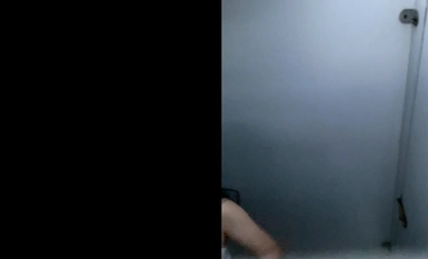 [TP cao cấp] Nhìn trộm nhiều cô gái trẻ đang đi tiểu, tắm và thay quần áo trong phòng tắm có vách ngăn ở bãi biển! Sau khi bị phát hiện, hắn tiếp tục nổ súng (20)