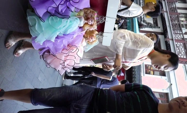 美女聚集地橫掃商場步行街極限抄底各種類型風格小姐姐裙底 (50)