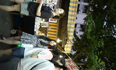 美女聚集地橫掃商場步行街極限抄底各種類型風格小姐姐裙底 (25)