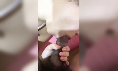 《台灣情侶泄密》嶺東科大漂亮妹妹和男友啪啪流出 (1)