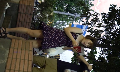 美女聚集地橫掃商場步行街極限抄底各種類型風格小姐姐裙底 (13)