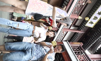 美女聚集地橫掃商場步行街極限抄底各種類型風格小姐姐裙底 (49)