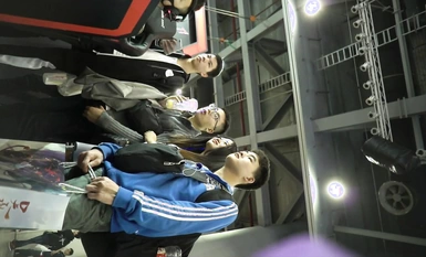 美女聚集地橫掃商場步行街極限抄底各種類型風格小姐姐裙底 (30)