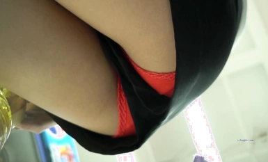 美女聚集地橫掃商場步行街極限抄底各種類型風格小姐姐裙底 (23)