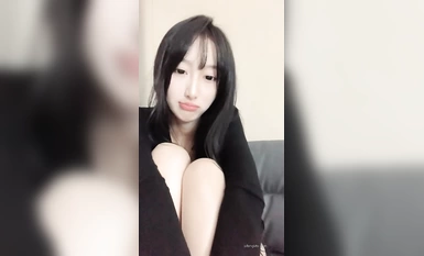 【泡泡咕】校花女神~!強勢回歸~黑絲長腿~掰穴柔逼~狂擼 (6)