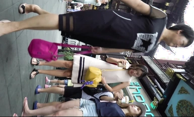 美女聚集地橫掃商場步行街極限抄底各種類型風格小姐姐裙底 (62)