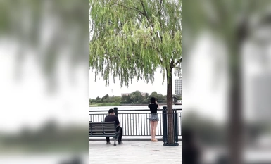 최고의 노출 아티스트인 나나가 최근 파격적인 노출을 선보이고 있습니다. 마치 금지구역에 있는 것처럼 대담하게 거리를 활보하며 사람들 앞에서 온갖 노출을 선보이고 있습니다. (3)