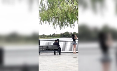 최고의 노출 아티스트인 나나가 최근 파격적인 노출을 선보이고 있습니다. 마치 금지구역에 있는 것처럼 대담하게 거리를 활보하며 사람들 앞에서 온갖 노출을 선보이고 있습니다. (3)