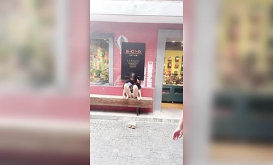 최고의 노출 아티스트 인 나나는 이제 최신 미친 노출을 과시하고 있습니다. 그녀는 마치 아무도없는 것처럼 길을 걸으며 사람들 앞에서 온갖 종류의 물건을 과시 할만큼 대담하고 정말 매달려 있습니다 (4).