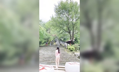 露出系トップアーティストのナナが、最新のクレイジーな露出を披露中。 人目をはばかることなく大胆に街を歩き、人前でいろいろなものを披露し、本当にぶら下がっている (7)