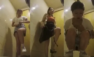 十一月最新私房偷拍大神『曉月原創』新作朋友聚會KTV廁拍04-小瓊+香菜妹妹 超清3K原版