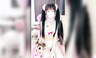 極品小仙女~【梨醬】道具狂插~白漿直流~爽~！~ ~~！ (3)