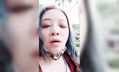 대담하고 대담한 대만 소녀 ~ [슈퍼 핫 네티즌 샤오지에] 행인들을 유혹하는 야외 다양한 노출 ~ (2)