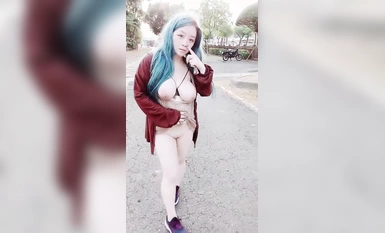 대담하고 대담한 대만 소녀 ~ [슈퍼 핫 네티즌 샤오지에] 행인들을 유혹하는 야외 다양한 노출 ~ (2)