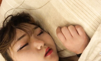 KTV灌醉身材肉肉的陪酒小妹 一指禪狂插她的鮑魚和菊花