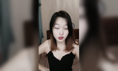 Yung kapatid na katabi! Isang matamis at inosenteng binibini! Isang marubdob na labanan sa isang lalaking nakasuot ng talukbong, na may itim na medyas at matataas na takong na nagkukusa na sumakay sa kanya, nakaupo at pababa, itinaas ang kanyang mga paa u