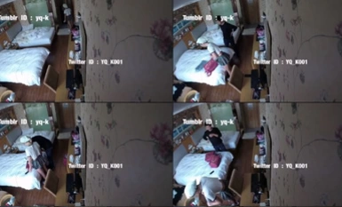 Semasa menghantar bungkusan di sebuah hotel, isteri saya memakai skirt super pendek yang mendedahkan dan dengan sengaja membongkok di hadapan budak kurier untuk mengambil pakaian dalam beg supaya budak kurier itu dapat melihat PPnya yang terdedah sepenuhn