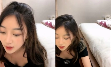 หญิงสาวผู้ไร้เดียงสาที่มีตาโตและหุ่นดี หนึ่งเดือนหลังจากไปทะเล [ถ่ายทอดสดเซ็กส์ครั้งแรก] ในห้องราคาแพง กรี๊ดมาก (1)