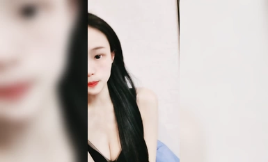 Pendatang baru di laut, wanita muda! Persetankan faraj anda semasa mandi di bilik air! Sambil memegang tangan di sinki, pasangan saya masuk dari belakang Dia menaiki tandas dan menguli payudaranya Kemudian keghairahan berterusan di dalam bilik tidur.