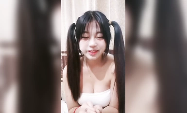 雙馬尾美乳小姐姐！超棒身材細腰大奶！脫光光熱舞，特寫視角給炮友深喉，站立後入肥穴