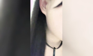 極品尤物！清純系美少女！顏值無敵超甜美，性感情趣裝項圈，掰穴特寫假屌插入，嬌喘呻吟極度誘惑