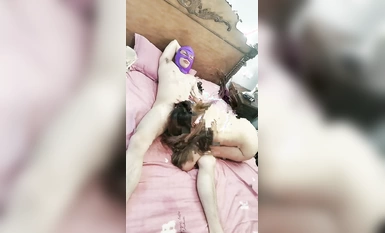 The big sister of the sexy to bring the little sister to the live room to see how they please men, 69 oral sex big cock passionate 3P, by two men round grass pumping, props masturbation seduce wolf friends