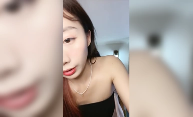 9分顏值女神！好久沒播歸來！口活一流舔屌毒龍鑽，主動騎乘很是享受，邊操邊舌吻好騷