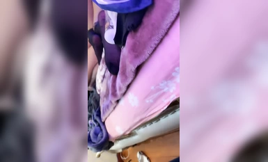 Adegan 3P terkenal perempuan murahan yang penuh nafsu! Wanita langsing dengan kaki yang cantik! Palam dubur dimasukkan ke dalam mulut si keparat, dengan ekspresi penuh nafsu di wajahnya, membuatkan dia berasa selesa