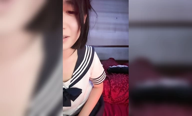 สาวสวยบริสุทธิ์เพิ่งลงทะเล! JK แกล้งทำเป็นคาวาอี้! เป็นการแสดงขนาดใหญ่ที่หายาก เธอยกบั้นท้ายที่สวยงามของเธอและเปิดกางเกงชั้นในของเธอเผยให้เห็นหีที่อวบอ้วนของเธอ