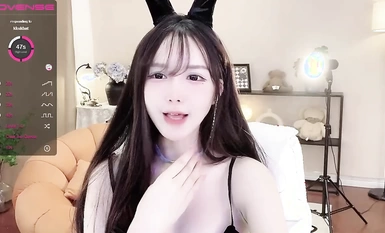 stripchat【DeepEggs】極品女神~!清純反差~細長美腿~跳蛋猛震 (11)