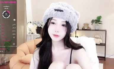 stripchat【DeepEggs】極品女神~!清純反差~細長美腿~跳蛋猛震 (20)