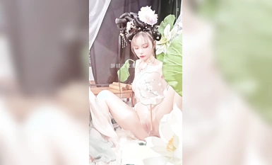 レアフェイス✿ハイエンドACG業界の女神爆裂マシンガール▌Meow Xiaoji▌精巧なT3メンバー "Moon Clear Flower "古代のコスチューム魅惑的なニンフは、地球にダウン繊細な柔らかいアソコ美乳宝物必需品のスポンサーのバースト！ (1)