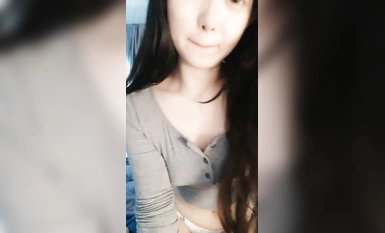 ฉันอยากให้พ่อจับฉัน! ความปรารถนาอันบริสุทธิ์คือเพดาน! สาวงามตัวท็อป ผิวขาว ตาสวย อุปกรณ์มากระตุ้นจิ๋มอย่างบ้าคลั่ง