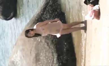 Wanita curang siri wanita! Rumah mandi awam air panas wanita yang tidak bertanggungjawab menyembunyikan kamera poket untuk merakam adegan erotik di dalamnya + mendedahkan video tidak senonoh kawan baik + mengintip penyewa wanita yang sedang mandi (1)