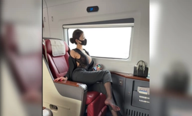 臉紅Dearie 動鐵豔女黑絲秘書反差女神有錢人的玩物肛塞開檔黑絲蜜尻高顏值尤物淫值爆表.