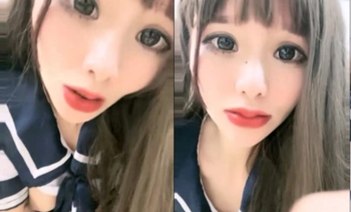 Selebriti internet murahan dengan bibir merah besar! Lobak merah yang tebal dimasukkan ke dalam lubang dan memancut liar! Pakaian seragam seksi dengan ampaian sutera kelabu, kawan sialan menunggunya melalui telefon, disetubuhi kuat dari belakang