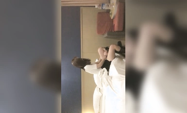 The 10th Ultraman Original Series: A Good Family's Self-Report: Nagpa-abort siya para sa kanyang ex-boyfriend, at medyo frigid siya The three-scene self-edited version of the short-haired lady (2)