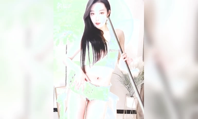 Penari Douyin yang berwajah tinggi @circle吖koleksi tarian panas tersuai (8)