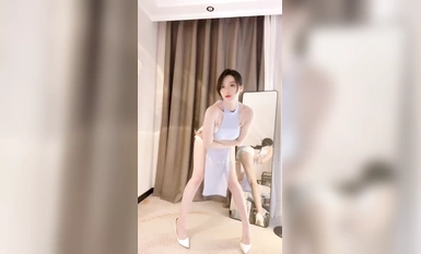 Penari berwajah tinggi Douyin @唺circacridine memperibadikan koleksi tarian panas 3 (17)