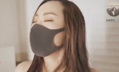 Pertama kali dikeluarkan di seluruh rangkaian--Selebriti Twitter mencerminkan pelanggan pada hujung minggu, episod 2