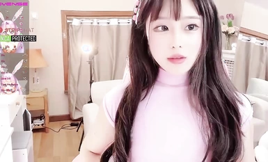 S-Site Ultra Phenomenal Host @jennyjoice Senior Fan Group + Scale Welfare Show Collection 3 (1)