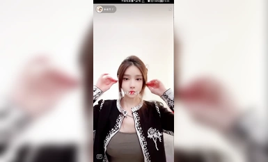 抖音24萬粉網紅@嘛路芽子 首次1V1尺度作合集 (3)