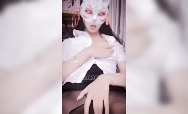 極品露出系淫妻網紅@小鯨魚 付費尺度作合集4 (1)