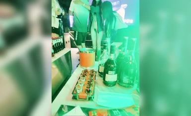 ภรรยาผู้มีชื่อเสียงทางอินเทอร์เน็ตที่ดีที่สุด @ ปลาวาฬปลาวาฬจ่ายความร่วมมือระดับ 1 (2)