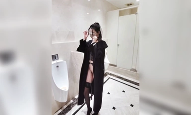 極品露出系淫妻網紅@小鯨魚 付費尺度作合1 (6)