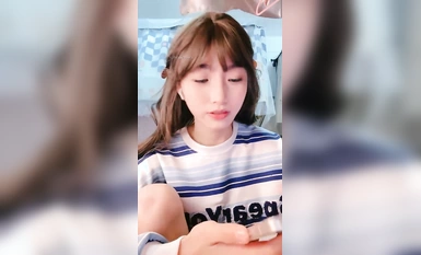 學生主播@我就是嗚崽醬 宿舍尺度福利秀 第二彈1 (8)